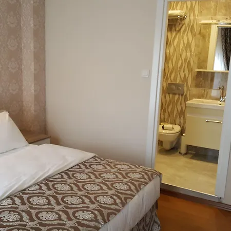 Ararat Pensjonat 4*