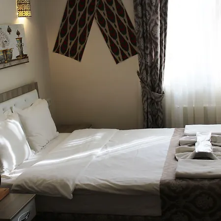 Ararat Pensión 4*