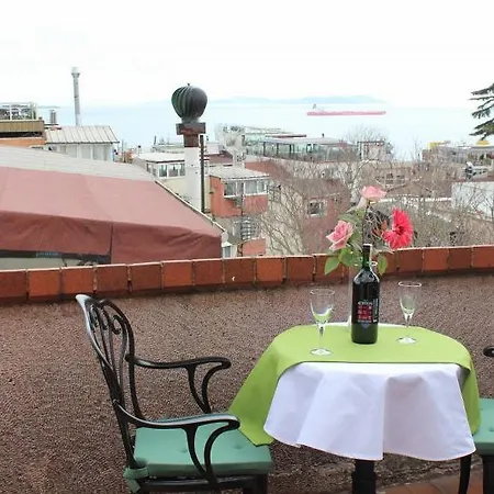 Ararat Konukevi 2*